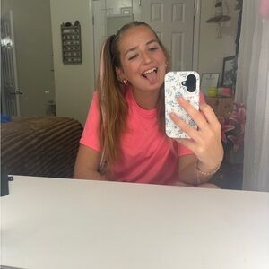 Meet your Posher, Laurisa